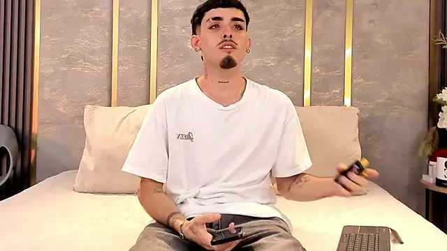 NikoStone  online show from January 16, 2026, 5:00 am