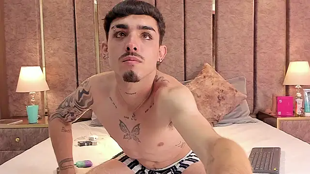 NikoStone  online show from March 1, 2026, 5:09 am