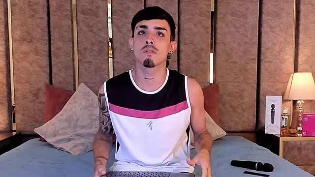 NikoStone  online show from March 28, 2026, 2:11 am