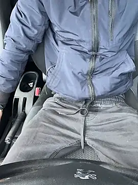 Snapshot of bmwe71 chatting on February 20, 2026, 10:38 am bmwe71 online show from February 20, 2026, 10:38 am