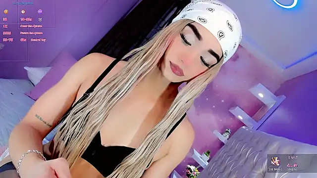 Nauthy girl online show from May 19, 2026, 12:33 pm