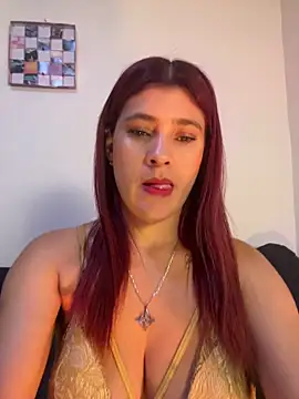 Snapshot of Skarlett_12_ chatting on May 10, 2026, 9:25 am Skarlett 12 online show from May 10, 2026, 9:25 am