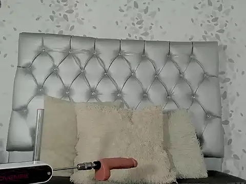 michelle perla online show from September 23, 2025, 7:28 pm