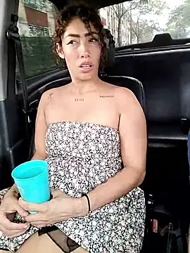 roxyrougee online show from November 15, 2025, 4:36 pm