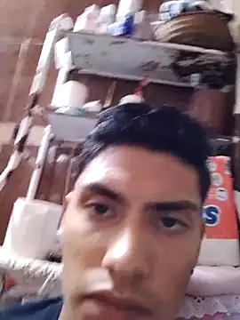 aispuro8505 online show from October 5, 2025, 7:17 am