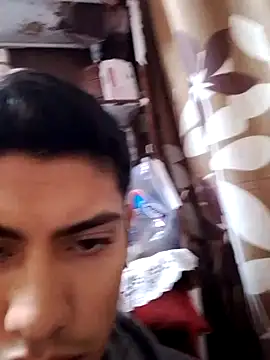 aispuro8505 online show from November 25, 2025, 9:09 am