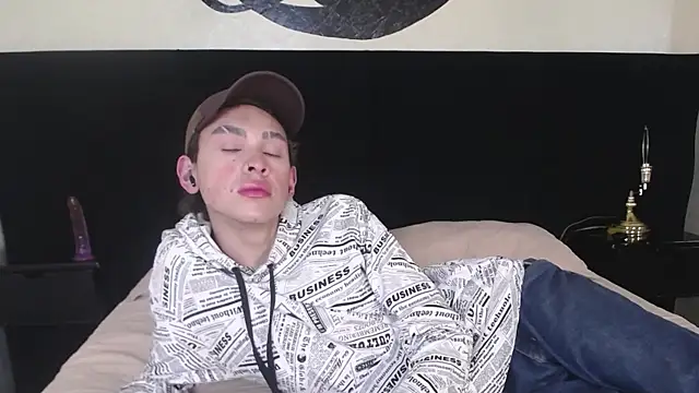 Aaron Fordd online show from September 20, 2025, 9:16 pm