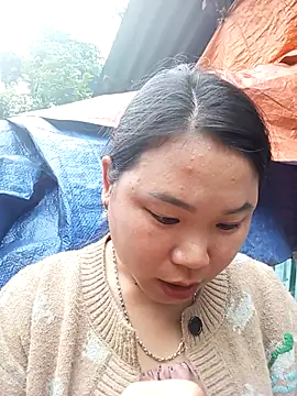 may-squirl online show from October 29, 2025, 1:41 am