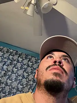 AlexR9700 online show from November 24, 2025, 11:37 pm