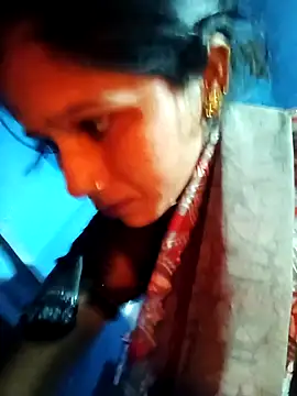 Jooli xx online show from October 2, 2025, 3:24 am