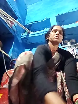 Jooli xx online show from March 31, 2026, 1:07 am