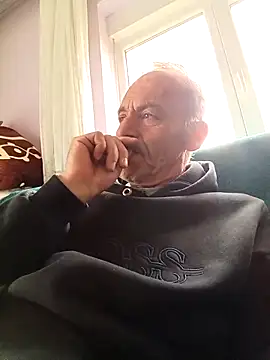 Meliwem12 online show from March 23, 2026, 1:26 pm