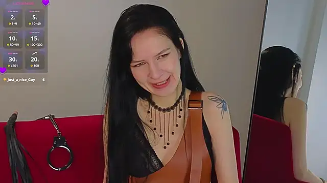 Alisssseee online show from November 17, 2025, 9:59 am