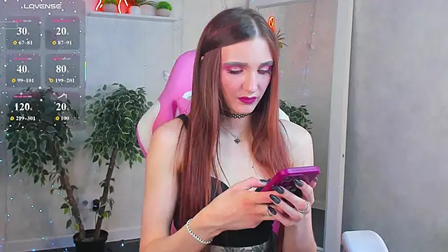 Snapshot of Alisha_Green chatting on April 20, 2026, 9:34 am Alisha Green online show from April 20, 2026, 9:34 am