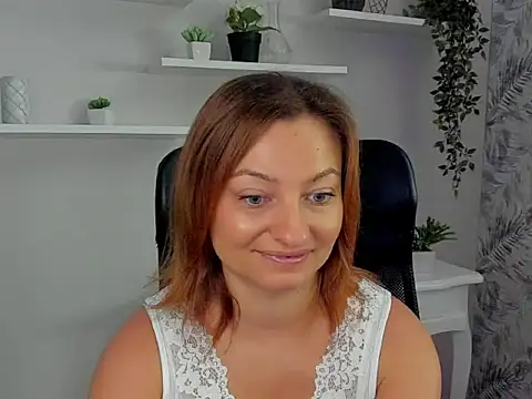 angelaSamt online show from September 27, 2025, 6:29 am