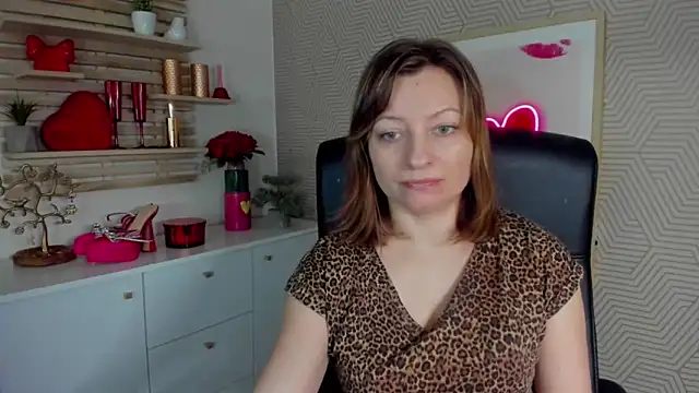 angelaSamt online show from March 31, 2026, 5:41 am