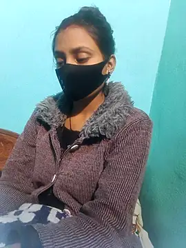 Snapshot of posewith chatting on February 2, 2026, 7:23 pm posewith online show from February 2, 2026, 7:23 pm