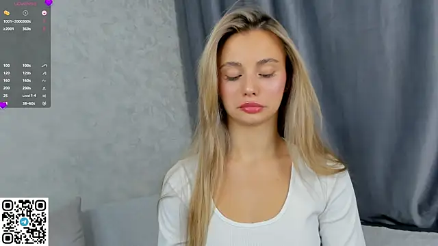 NaughtySeraphine online show from November 21, 2025, 6:01 am