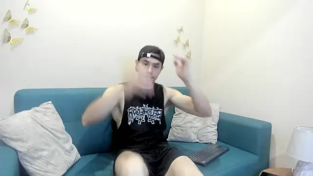 Muscle Scott online show from October 5, 2025, 12:14 pm