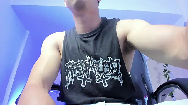 Muscle Scott online show from December 16, 2025, 12:43 pm