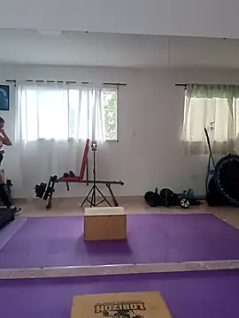 AngelinRedLatina online show from April 20, 2026, 1:03 pm