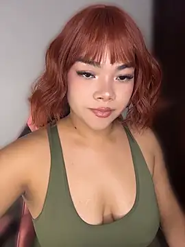 Dakota-Lona online show from April 9, 2026, 9:42 pm