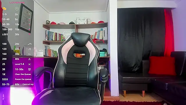 GretaVoss  online show from February 9, 2026, 7:51 pm