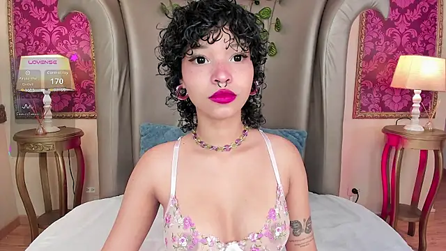 DaniCollinn  online show from December 20, 2025, 12:56 pm