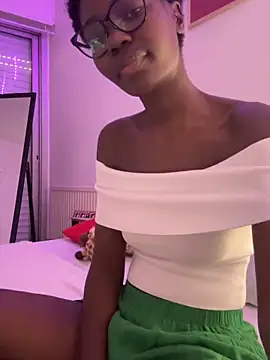 Snapshot of ebonysweetyy chatting on September 15, 2025, 1:22 pm ebonysweetyy online show from September 15, 2025, 1:22 pm