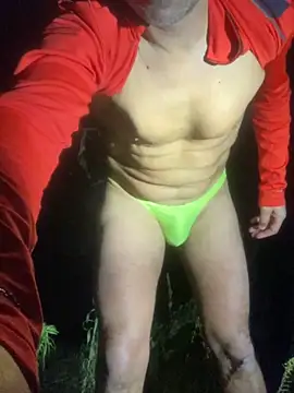 Snapshot of thelutty chatting on November 20, 2025, 5:12 pm thelutty online show from November 20, 2025, 5:12 pm