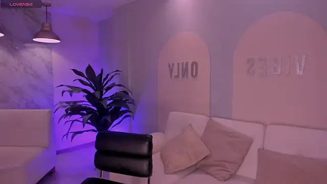 SussyBellX online show from February 14, 2026, 4:20 am