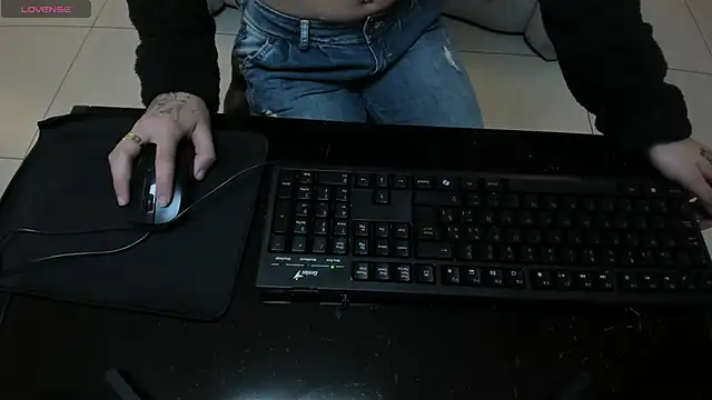 LaurentConnor online show from September 26, 2025, 3:21 am