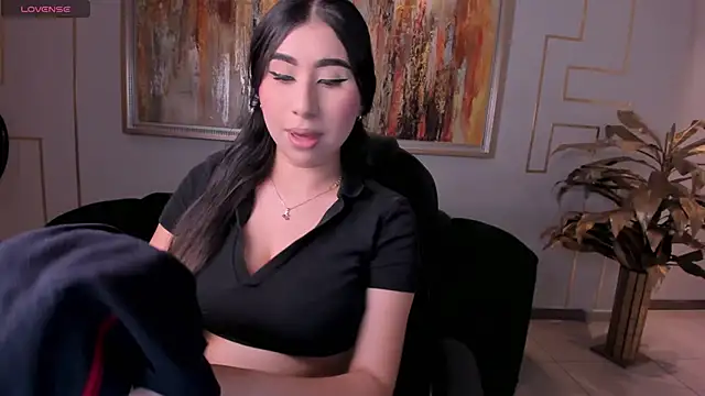 MayaMoretti  online show from November 20, 2025, 4:12 am