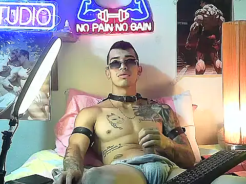 Strongcockfitness online show from September 23, 2025, 5:38 pm