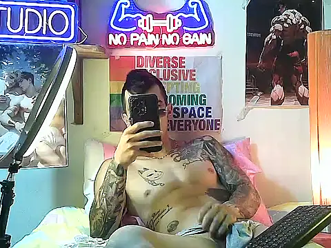 Strongcockfitness online show from September 27, 2025, 5:34 am