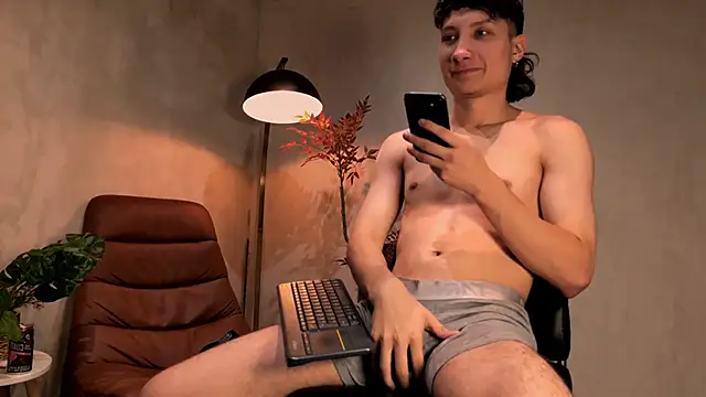 enzo steel online show from November 21, 2025, 2:54 am