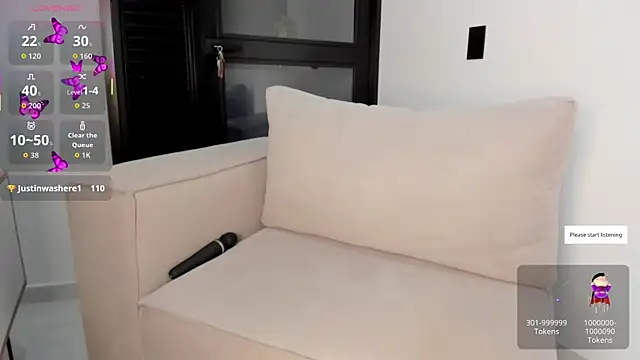 Lauuuuuuuu  online show from April 20, 2026, 5:21 am