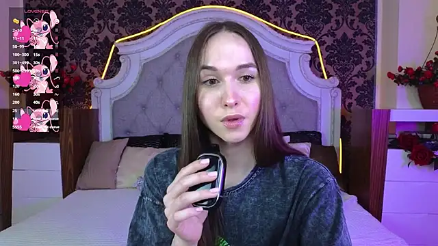 Snapshot of Angeel_Kate chatting on February 4, 2026, 12:00 pm Angeel Kate online show from February 4, 2026, 12:00 pm