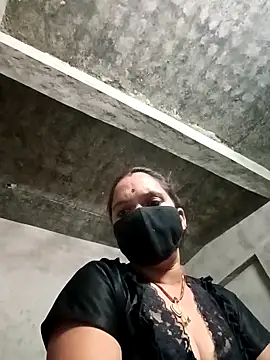 suhani sharmj online show from December 14, 2025, 2:11 pm