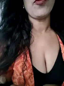 Snapshot of Deepa_Sharma143 chatting on September 28, 2025, 5:46 am Deepa Sharma143 online show from September 28, 2025, 5:46 am