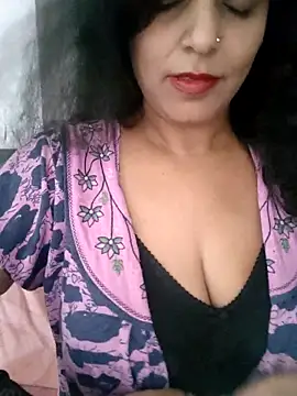 Snapshot of Deepa_Sharma143 chatting on September 30, 2025, 5:01 am Deepa Sharma143 online show from September 30, 2025, 5:01 am
