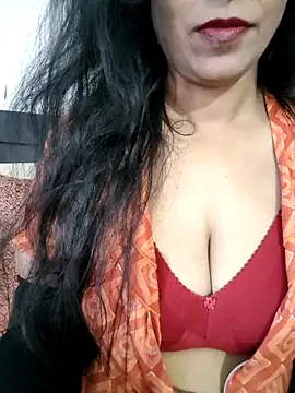 Deepa Sharma143 online show from March 4, 2026, 1:44 am