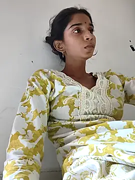 Snapshot of Hot-Soniya2 chatting on September 10, 2025, 9:53 am Hot-Soniya2 online show from September 10, 2025, 9:53 am