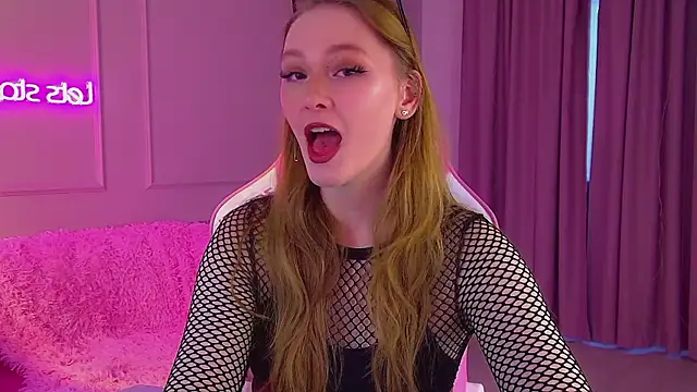 Snapshot of AgataFoxley chatting on January 18, 2026, 6:28 am AgataFoxley online show from January 18, 2026, 6:28 am