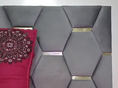 cute seemu online show from February 2, 2026, 3:05 am