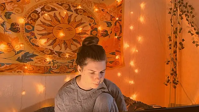 AliceCUNTach online show from February 28, 2026, 5:08 am