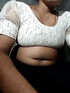 Snapshot of Hot_lali_555 chatting on September 21, 2025, 2:29 pm Hot lali 555 online show from September 21, 2025, 2:29 pm