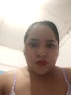 Snapshot of Angelly_ricura chatting on July 4, 2026, 5:41 pm Angelly ricura online show from July 4, 2026, 5:41 pm
