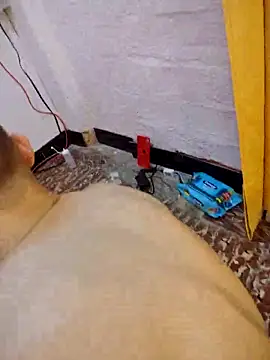 Snapshot of Misterjhons2 chatting on November 6, 2025, 1:06 am Misterjhons2 online show from November 6, 2025, 1:06 am