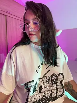 Angeldusttt online show from April 2, 2026, 12:30 am